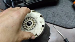 замена подшипника в пылесосе BOSH LOGO 1800 W своими руками
