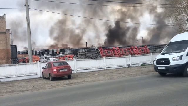 Пожар в Оренбурге на ул. Шоссейной 24 апреля 2020 г. смотреть онлайн