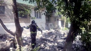 Украинские боевики ударили по жилому пятиэтажному дому в Токмаке Запорожской области