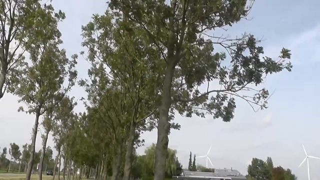 Электроветряные мельницы, приближаюсь! Неймеген, Нидерланды. (Netherlands) смотреть онлайн