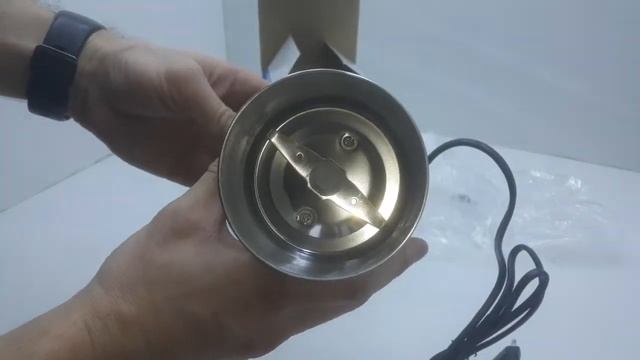 кофемолка vitek  yv-602 400w