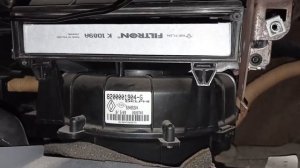 Замена салонного фильтра, подробно Renault Laguna II