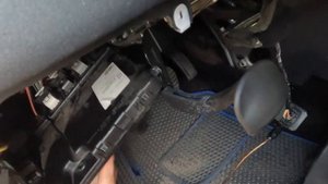 Renault Megan 2 не заводиться. Проблема з замком колонки. Але не точно.