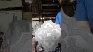 КАК ВЫБИТЬ ТРОТУАРНУЮ ПЛИТКУ ИЗ ФОРМ?...СУПЕР СПОСОБ...