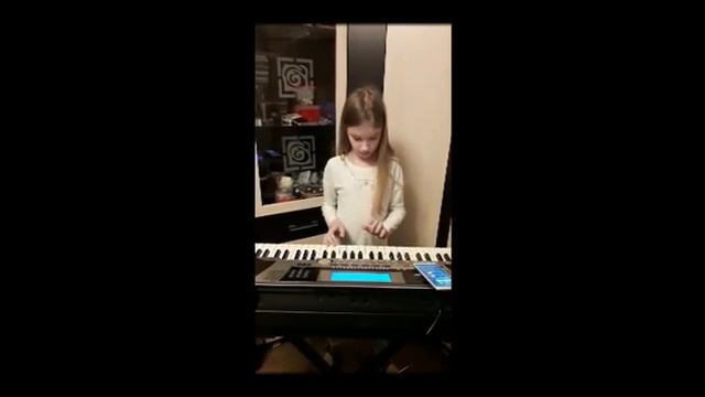 Ансамбль Electrovoice. Дементьева Катя - Русская народная песня Как под горкой смотреть онлайн