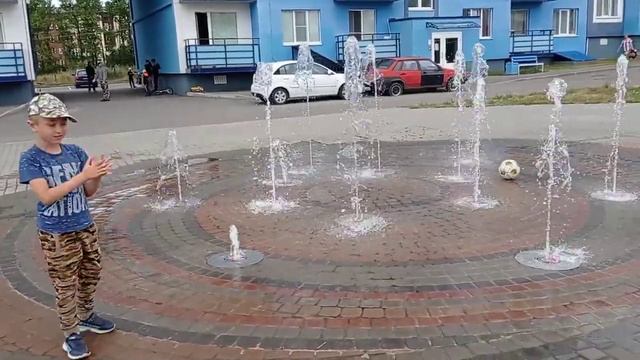 Фонтан у 