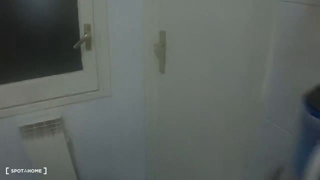 Rooms for rent in spacious 6-bedroom apartment in Les Corts - Spotahome (ref 301691) смотреть онлайн