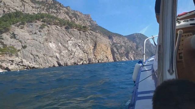 Земля в Крыму. Обзор участков в Крыму. Обзор недвижимости в Крыму. Вода в Крыму и др. коммуникации.