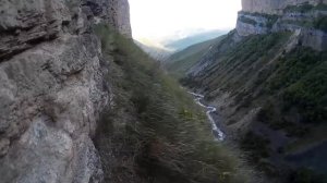 Прогулка по краю пропасти. Каменная лестница в Эль-Тюбю