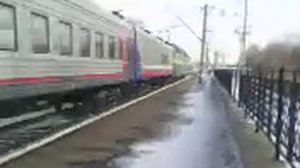 Электровоз ЧС7-246 с поездом № 142 мимо о.п. Соцгород