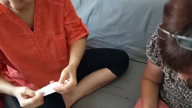 Как выходить новорожденных котят 2 Первое кормление. смотреть онлайн