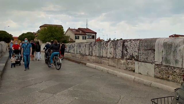 Awesome Rimini - Travel Guide. FULL VERSION. Italy - 4k Walking Tour around the City. #Italy смотреть онлайн