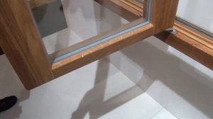 Деревянные окна со скрытыми петлями. Фурнитура Roto NT Designo. Нюрнберг 2014.