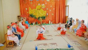 Танец косарей  в детском саду .Старшая группа.