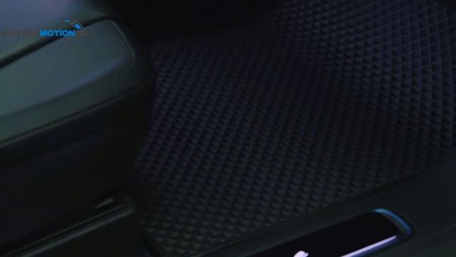 Porsche Mission E Cross Turismo смотреть онлайн