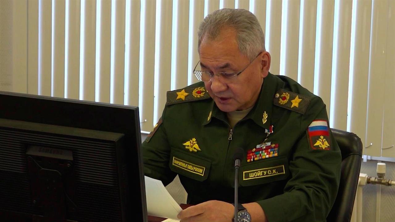 Глава Минобороны РФ Сергей Шойгу поручил нарастить выпуск высокоточных боеприпасов