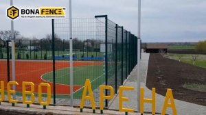 Профессиональное ограждение спортивного комплекса с футбольными полями