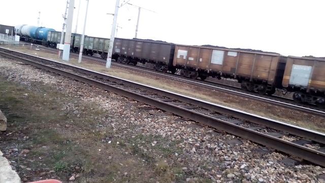 "встреча пассажирского и грузового поездов"(далее в описании?) смотреть онлайн