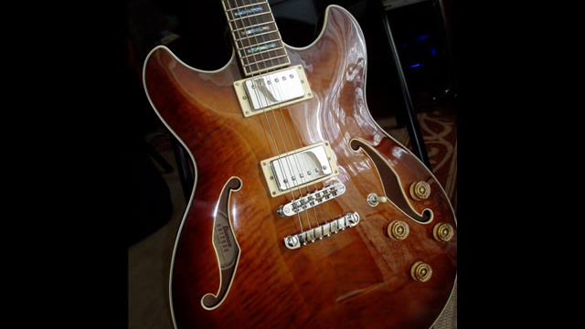 Ibanez Blues смотреть онлайн