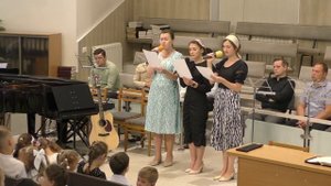 О счастье люди много говорят..