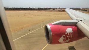 Sunday Airlines Boeing 757-200