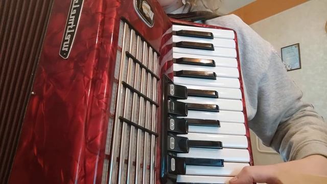 Осенняя роса на аккордеоне песня Серов смотреть онлайн