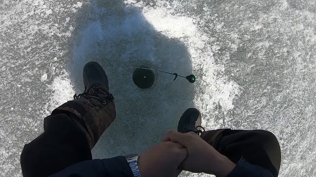 Рыбалка на озере Таватуй в апреле смотреть онлайн