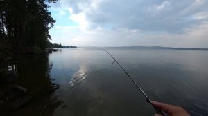 Окунь на микроджиг. Окунь на фидер. Таватуй. Осенняя раздача окуня. Рыбалка на Таватуе в грозу.