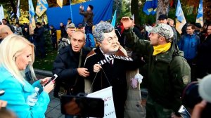 Очередной виток конфронтации в Киеве. В центре гор...митингуют представители разных политических сил