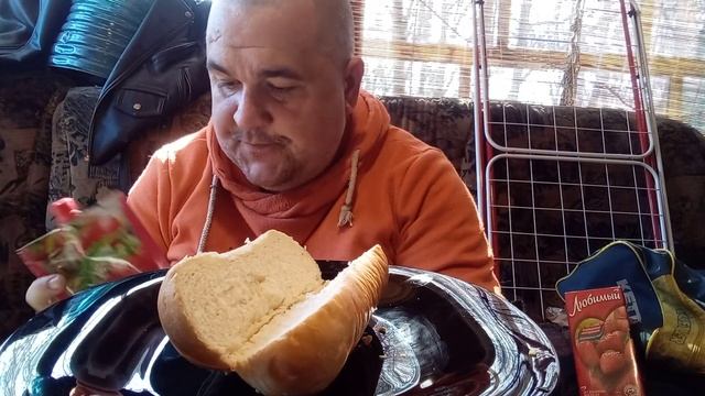 Обжор - хот-доги с маринованным луком смотреть онлайн