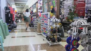 Поездка на оптовый рынок Иу в Китае: Поиск товаров для маркетплейсов