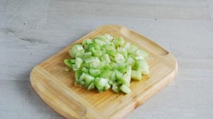 Салат с маринованными опятами и курицей