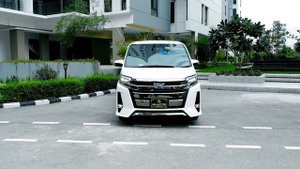 Toyota Noah SI WXB HYBRID Overview |  Toyota Noah New Shape VS Old Shape | M4 AUTOS
