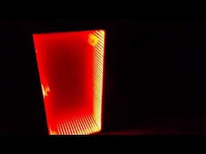 Зеркало с эффектом бесконечности.