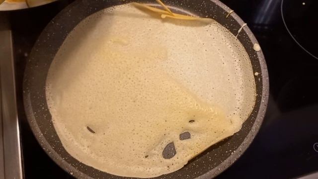 БЛИНЫ БЕЗ ДЫРОЧЕК?? смотреть онлайн