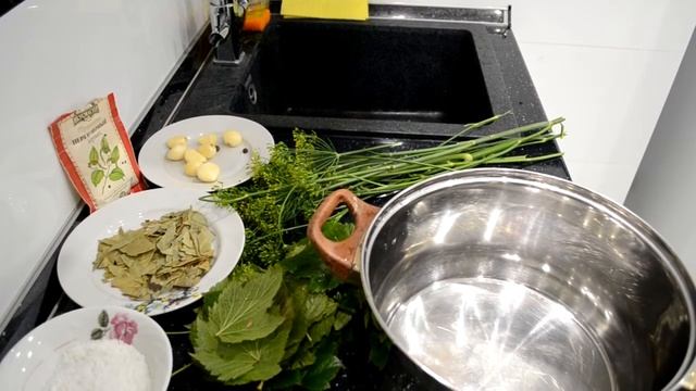 Рецепт засолки груздей (от сбора в лесу, до готового продукта к столу). Пальчики оближешь смотреть онлайн