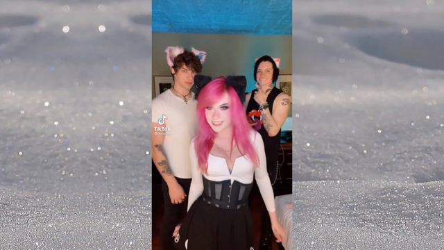 Tik Tok Trends: HERE KITTY KITTY KITTY KAT смотреть онлайн