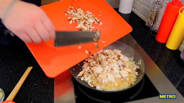 Рождественский карп по-чешски от шеф-повара Фархада Замалдинова смотреть онлайн