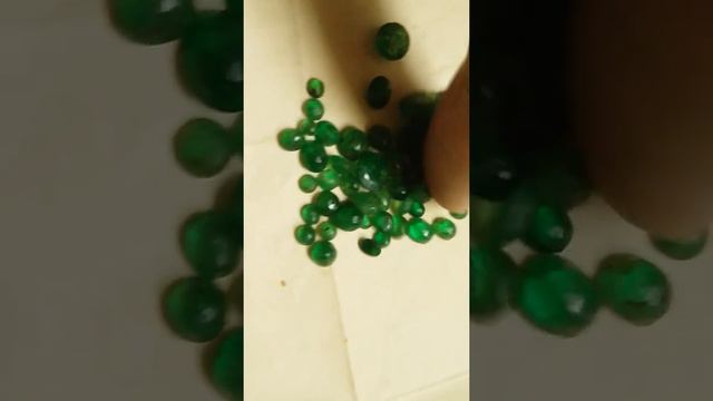 Natural Tsavourite Green Garnet Lot.