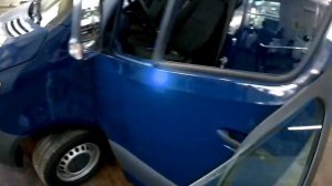 Как снять обшивку двери со снятием стёкол Mercedes Sprinter W907  ➤ Пошаговое руководство