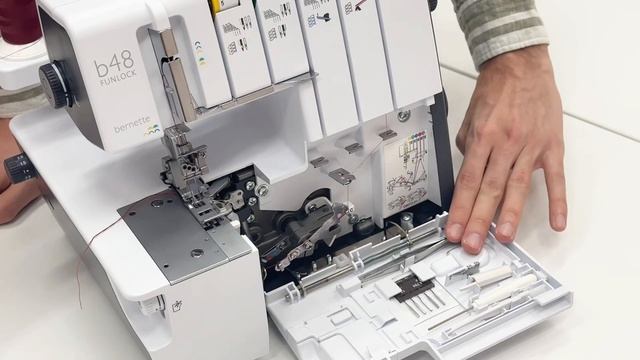 Что купить: оверлок, коверлок или распошивальную машину. Перенестройка коверлока Bernette B48