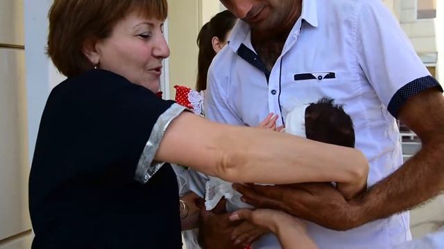 Красивая Выписка из роддома_Эмилия_Ростовский Областной Перинатальный центр смотреть онлайн