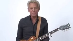 Don Felder, гитарист Eagles показывает как играть оcновную мелодию из соло Hotel California, Am