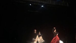 Школа фламенко  "TRIANA". Канья с мантоном