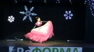 Polina Baburina (11 años) baila por alegrias