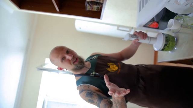 Холодный летний суп из свежих огурцов | Здоровый рацион смотреть онлайн