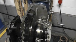 Замена редуктора на Рено Премиум Вольво На разрезной (Ремонтный)