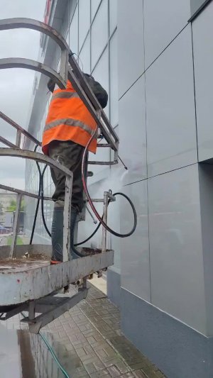 Гидроструйная очистка фасада