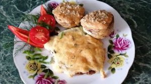 Рыбные котлеты под сыром. Картофель запечённый.