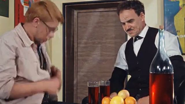 -Нет, я же не пью. -А я пью? Что тут пить? смотреть онлайн